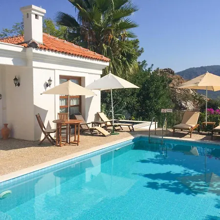 Alanya Sleeps 2 Pool Air Con Wifi *